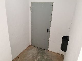 00427-0001 22