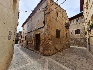 01942-0001 9