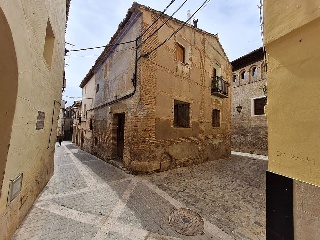 01942-0001 12