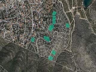 Suelos urbanos no consolidados en Ur. Sierra Perenchiza 18