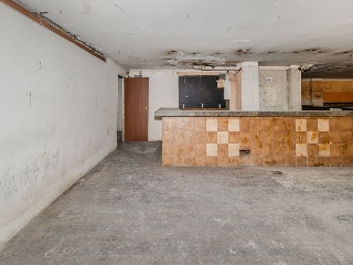 Local comercial en C/ Grup Parada 12