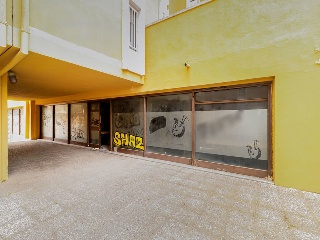 Local comercial en C/ Grup Parada 30