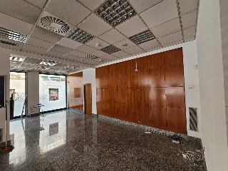 Local comercial en C/ Condado de Treviño 23