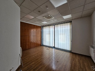 Local comercial en C/ Condado de Treviño 27