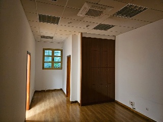 Local comercial en C/ Condado de Treviño 31
