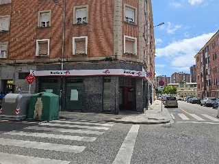 Local comercial en C/ Condado de Treviño 35