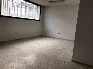 Local en C/ Jose Cabrera, Valencia de Alcántara (Cáceres) 27