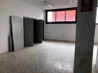 Local en C/ Jose Cabrera, Valencia de Alcántara (Cáceres) 28