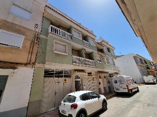 Casa adosada en C/ Rodriguez de la Fuente 35