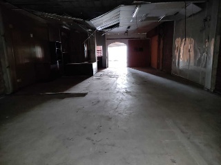 Local comercial en C/ Camí Ral 18