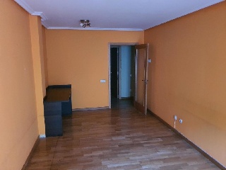 Piso con garaje en C/ Leopoldo Fernández Nespral 22