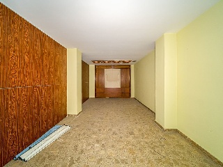Locales en C/ Oliver - Alcoy - Alicante 49