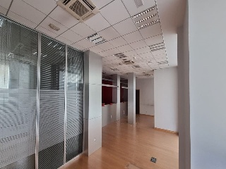 Local en C/ San Pedro y San Felices, Burgos 12