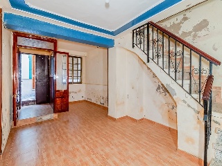 Vivienda en C/ Olmedo - Lucena - 37