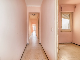 Piso en Av Salvador Dalí y Domenech, Figueres (Girona) 48