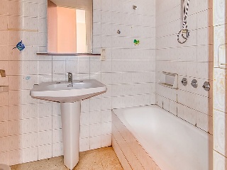 Piso en Av Salvador Dalí y Domenech, Figueres (Girona) 59