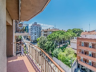 Piso en Av Salvador Dalí y Domenech, Figueres (Girona) 67
