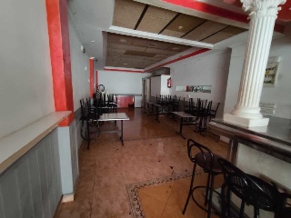 Local en C/ Montseny, Girona 11