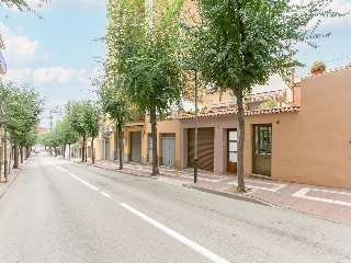 Local en C/ Anselm Clavé, Olesa de Montserrat (Barcelona) 48