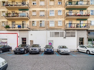 Local en C/ Doctor Simonena - Pamplona - 11