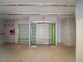 Local en C/ Doctor Simonena - Pamplona - 16