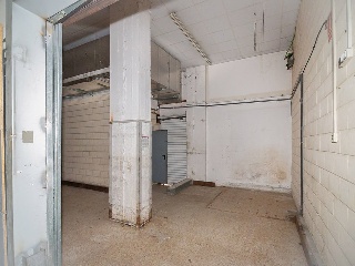 Local en C/ Doctor Simonena - Pamplona - 32