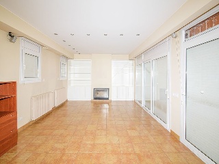 Chalet independiente en Ur Llagostera residencial 11