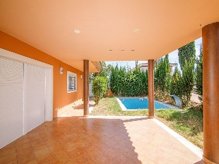 Chalet independiente en Ur Llagostera residencial 38