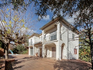 Chalet independiente en C/ Nuestra Señora de La Salud - Castellar del Vallès - 29