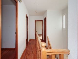 Chalet independiente en C/ Nuestra Señora de La Salud - Castellar del Vallès - 37