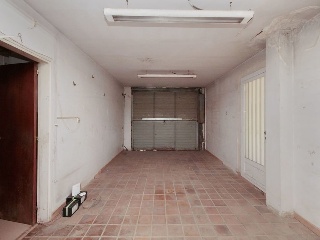 Chalet independiente en C/ Nuestra Señora de La Salud - Castellar del Vallès - 47