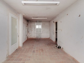 Chalet independiente en C/ Nuestra Señora de La Salud - Castellar del Vallès - 48