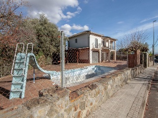 Chalet independiente en C/ Nuestra Señora de La Salud - Castellar del Vallès - 52