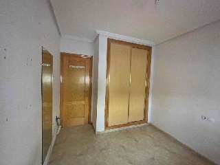Piso con garaje en C/ Río Jándula 26