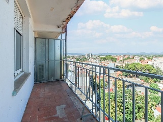 Piso en C/ Abat Llort 47