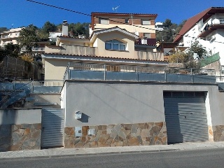 Chalet independiente en Pje Sant Lluis, Vallirana 2