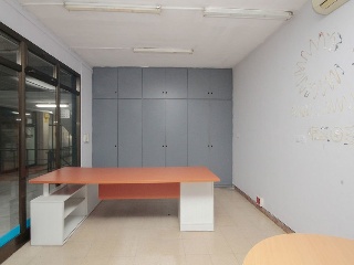 Local en C/ Rocafort 12