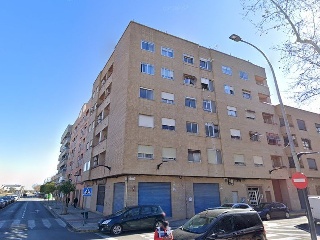 Piso en C/ Chiva  2