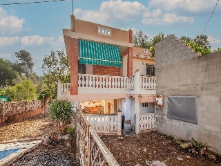 Chalet independiente en C/ Número 20 - Sagunto - 48