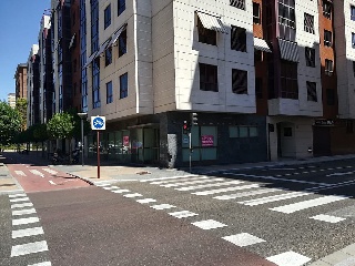 Local en Av Cardenal Cisneros 23