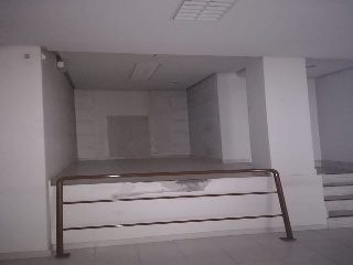 Local en Av Cardenal Cisneros 32
