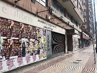 Locales en Av La Paz 37