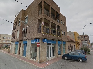 Local comercial en Av Ronda de la Estación 4