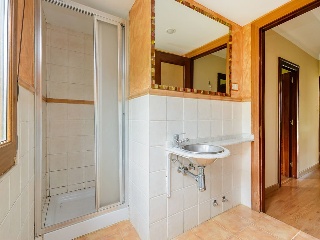 Casa aislada en C/ Perabeles - San Martín - 18