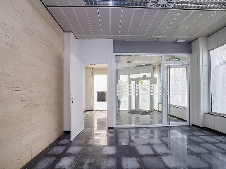 Local comercial en Av Sax 27