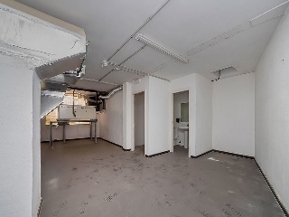 Local comercial en Av Sax 37