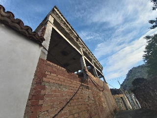 Edificio en construcción en C/ Puente Alcolea, Benaocaz (Cádiz) 10