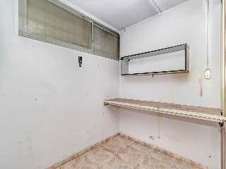 Local en C/ Miguel Ángel, Barcelona 28