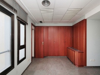 Oficinas en C/ Perellada 32