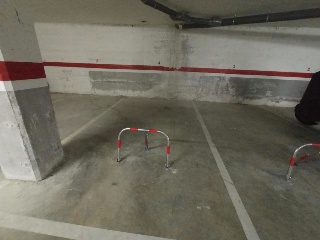 Locales y garajes en C/ Raval de Farigola 15